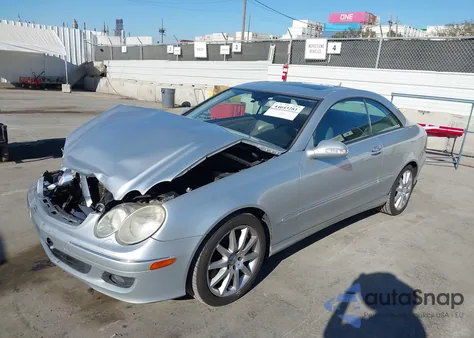 2007 Mercedes-Benz Clk 350 из США, поврежденный, VIN WDBTJ56H27F216085